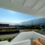 Casa Dos Castanheiros - The White Feriehus Canto da Areia