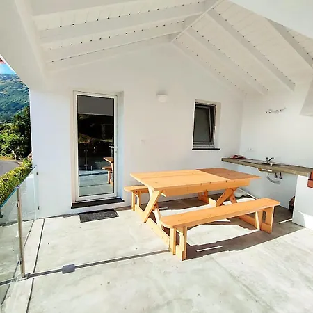 Casa Dos Castanheiros - The White * Canto da Areia