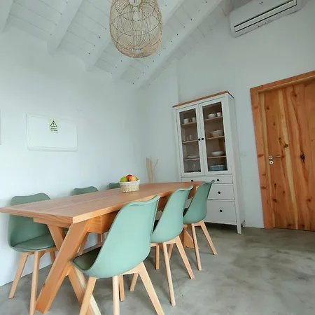 Casa Dos Castanheiros - The White Tatil Evi *
