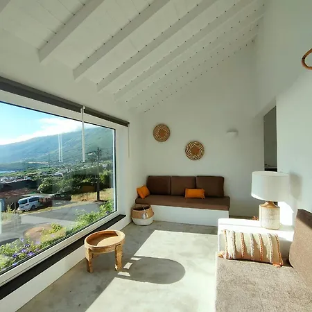 Casa Dos Castanheiros - The White Tatil Evi Canto da Areia